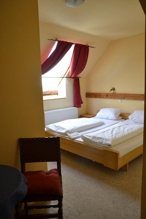Tonenburg Hotel Höxter Quarto foto